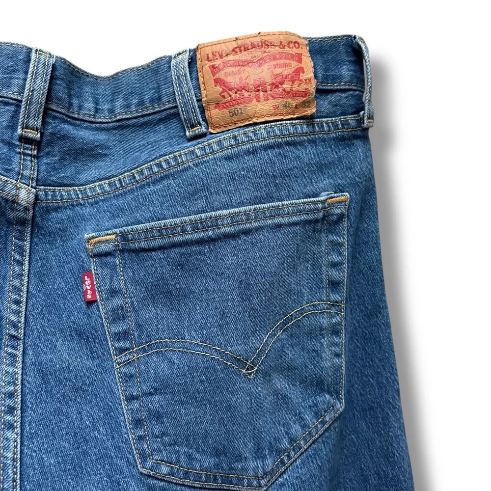Levis 501 Original Fit Mens Jeans 40x32 Medium Wash Blue Button Fly Straight Leg